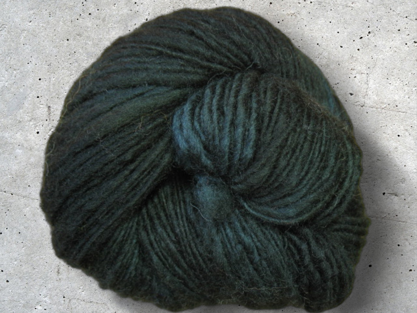 Handspun & Hand-Dyed Merino Wool Yarn - Worsted Weight - 3.5 oz - Marbled Black